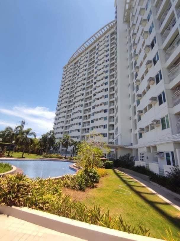 Sia Staycation Apartment *